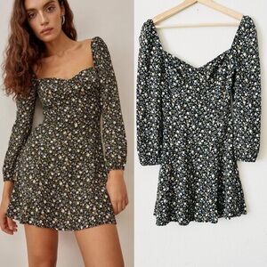 Reformation SIZE 6 Mochi long sleeve sweetheart neck mini floral dress